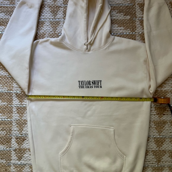 TAYLOR SWIFT ERA TOUR HOODIE BRAND NEW. - Picture 10 of 12